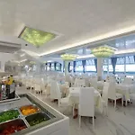 Ξενοδοχείο Helen 3*