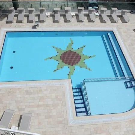 Helen 3* Каорле