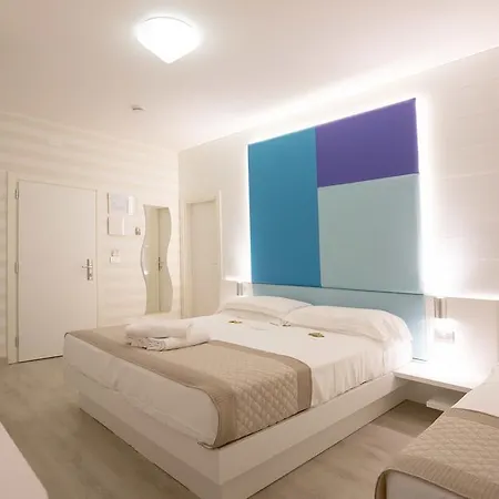 Hotel Helen 3*