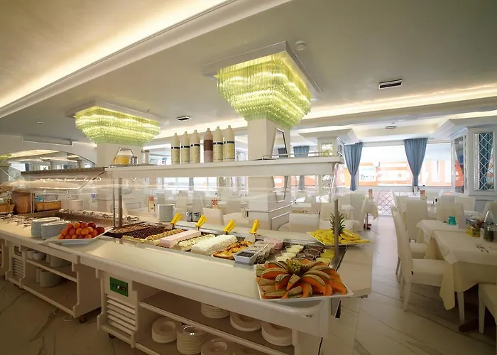 Helen 3* Каорле