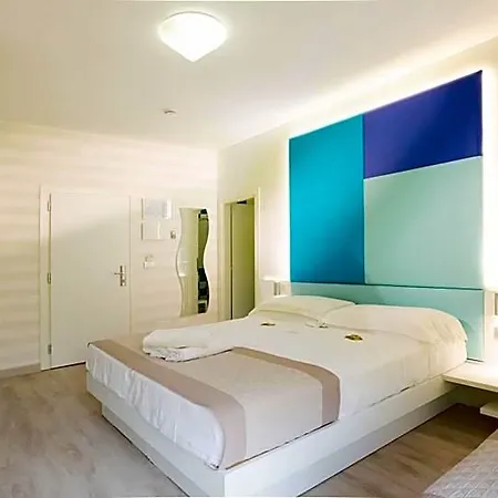 Hotell Helen 3*